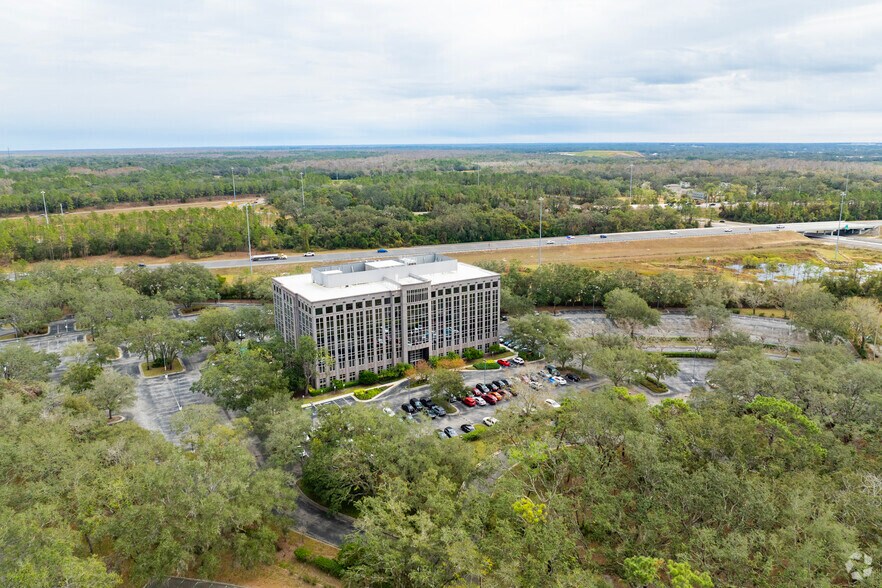 More Photos Of 8800 Grand Oak Cir, Tampa Office For Lease