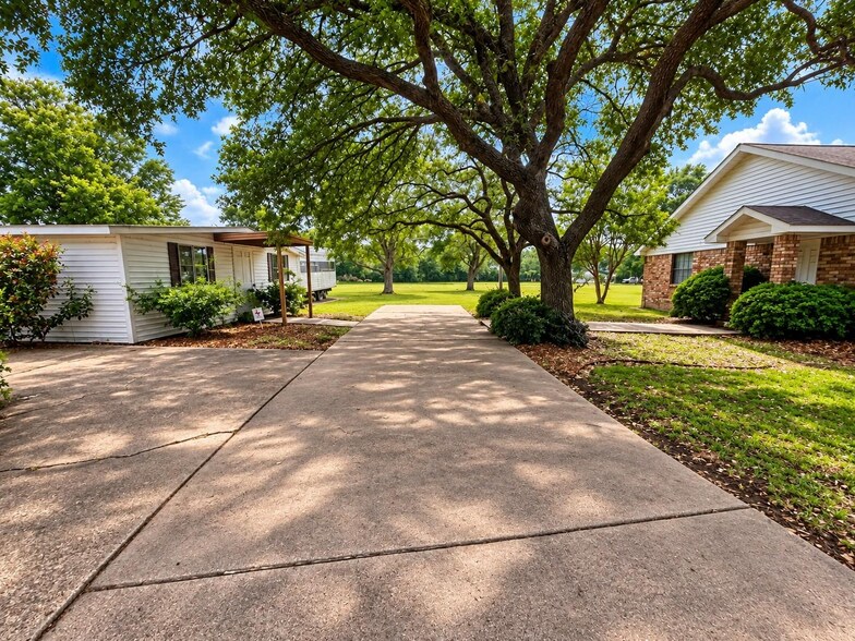 More Photos Of 21177 US Highway 80, Wills Point Religious Facility For Sale