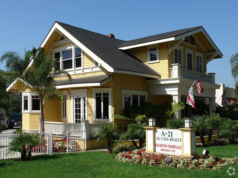 More Photos Of 1642 E 4th St, Santa Ana Light Manufacturing For Sale