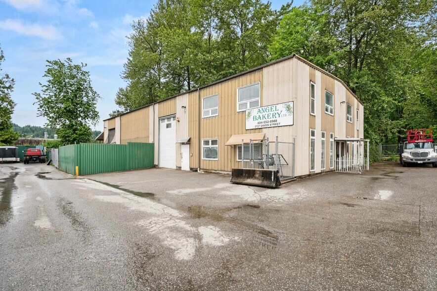Primary Photo Of 2727 Dixon St, Port Coquitlam Industrial For Lease