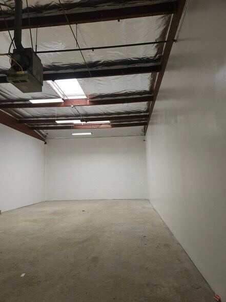 More Photos Of 23230-23304 Normandie Ave, Torrance Warehouse For Lease