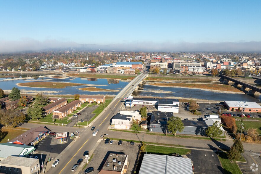 More Photos Of 299 S Main St, Elmira Freestanding For Lease