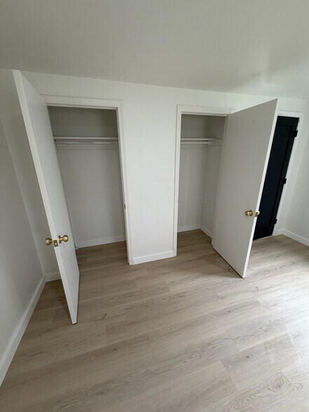 More Photos Of 177 Rockingham Rd, Auburn Apartments For Sale