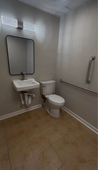 More Photos Of 1323 Platt Springs Rd, West Columbia Medical For Lease