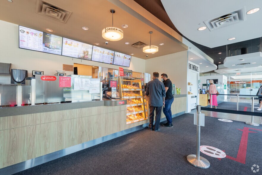 More Photos Of 3389 Steeles Ave E, Toronto Office For Lease