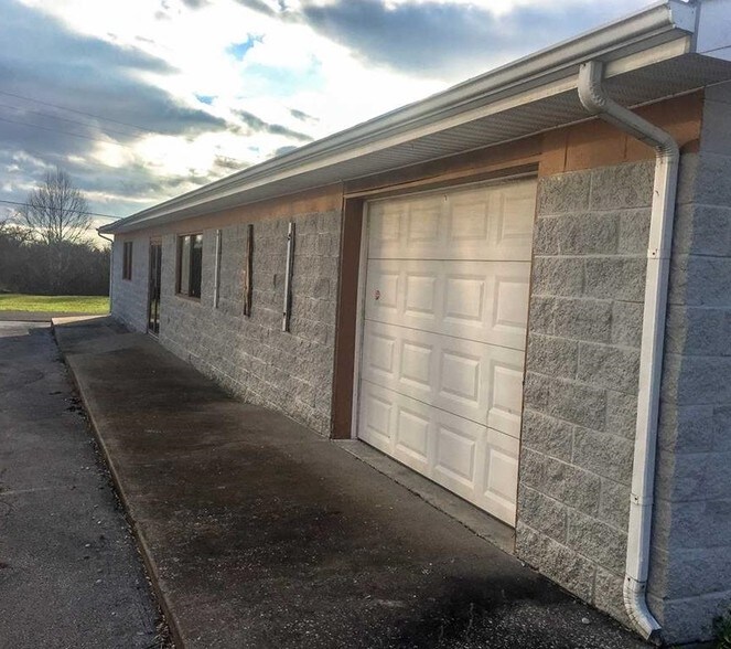 More Photos Of 12111 Morgantown Rd, Bowling Green Convenience Store For Sale