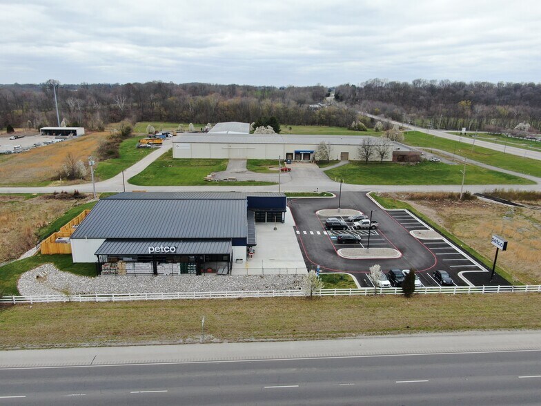 More Photos Of 141 Beaver Trl S, Glasgow Freestanding For Sale