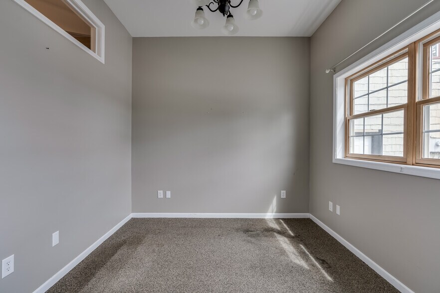 More Photos Of 708 James St, Clayton Office For Sale