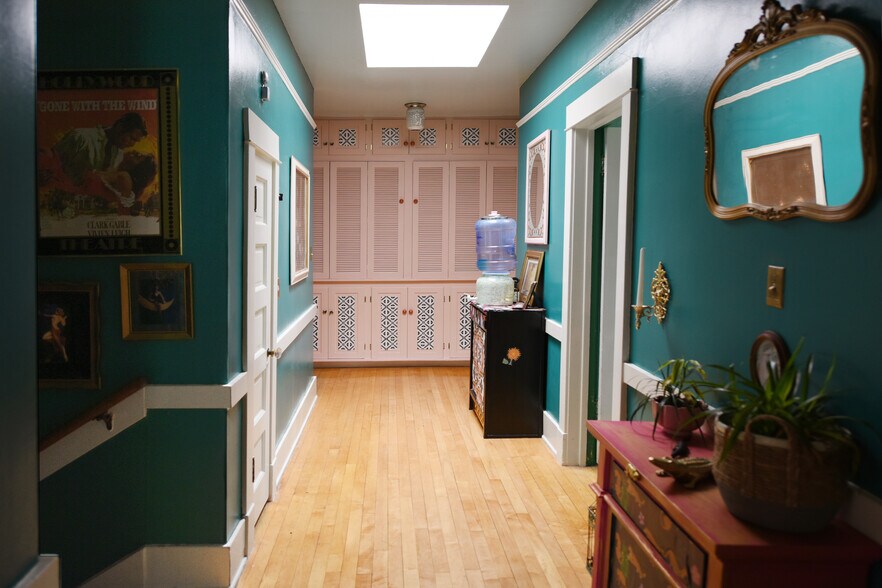 More Photos Of 200 E Vista St, Bisbee Movie Radio TVStudio For Sale