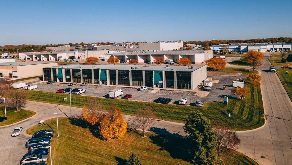 More Photos Of 7001-7011 S 109th St, La Vista Warehouse For Lease