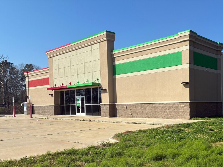 Primary Photo Of 175 US Highway 96 N, Pineland Freestanding For Sale