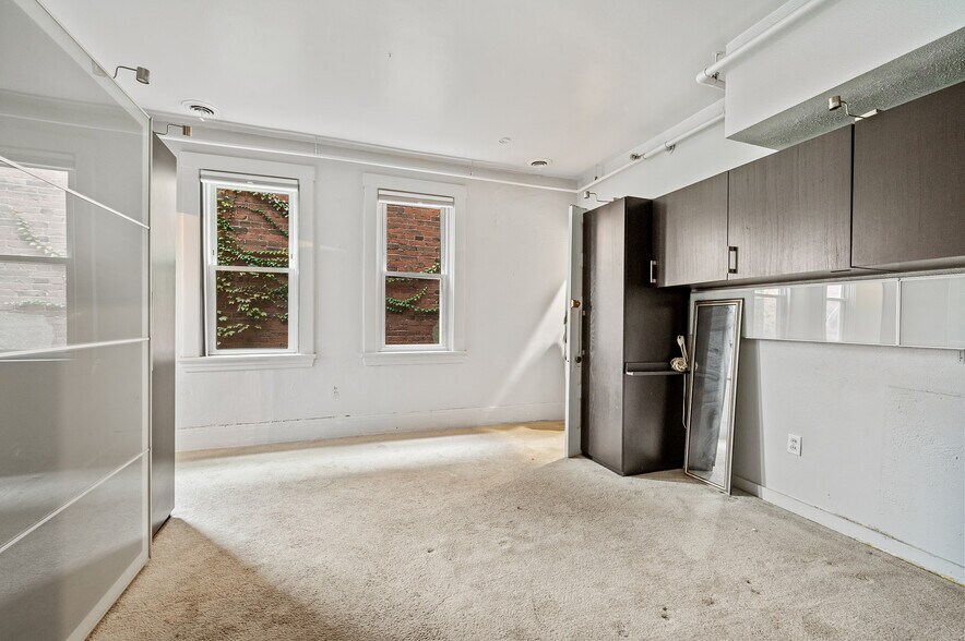 More Photos Of 117 S 16th St, Pittsburgh Storefront Retail Residential For Sale