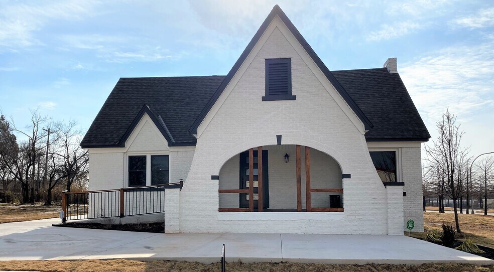 More Photos Of 608 E Eubanks St, Oklahoma City Office For Sale