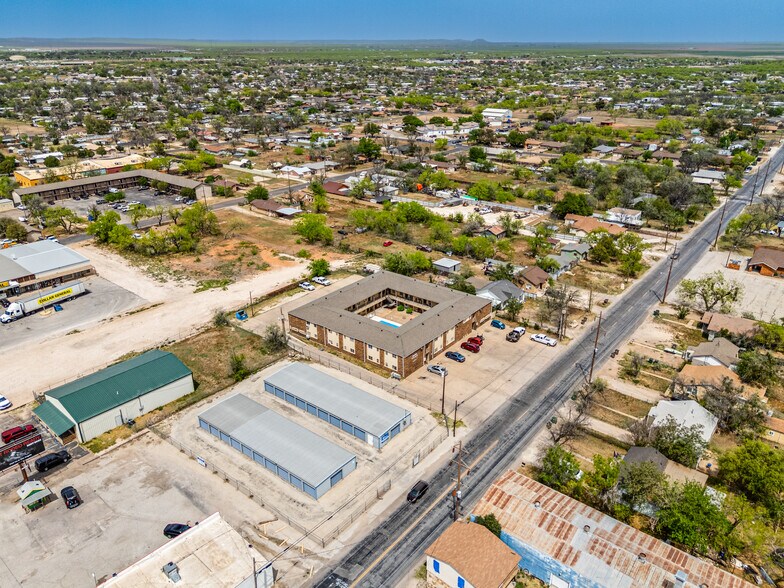 More Photos Of 12 E 29th St, San Angelo Apartments For Sale