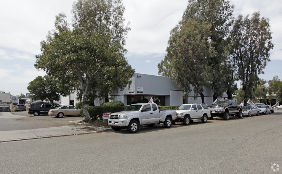 Primary Photo Of 395 Pauma Pl, Escondido Manufacturing For Sale