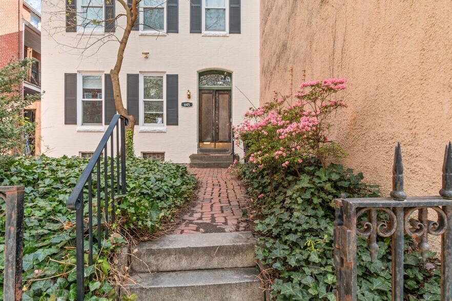 More Photos Of 645 Washington Blvd, Baltimore Apartments For Sale