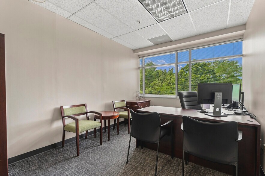 More Photos Of 8638 Veterans Hwy, Millersville Office For Lease