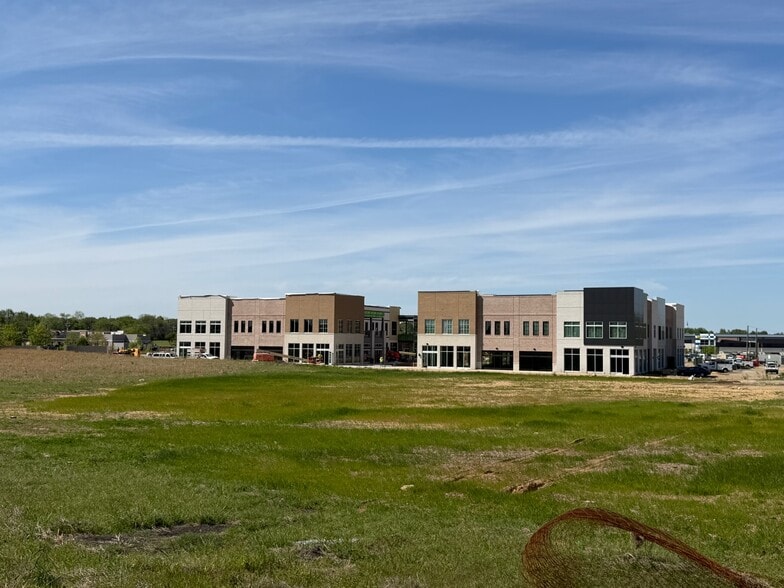 More Photos Of 0 Snowden Ln, Southaven Unknown For Lease