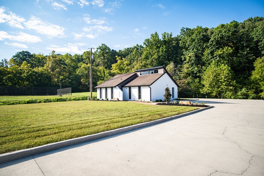 More Photos Of 508 Scarboro Ln, Oak Ridge Medical For Lease