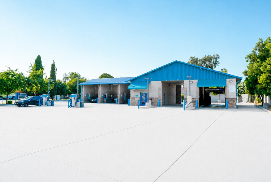 Primary Photo Of 1220 W Houston Ave, Visalia Carwash For Sale
