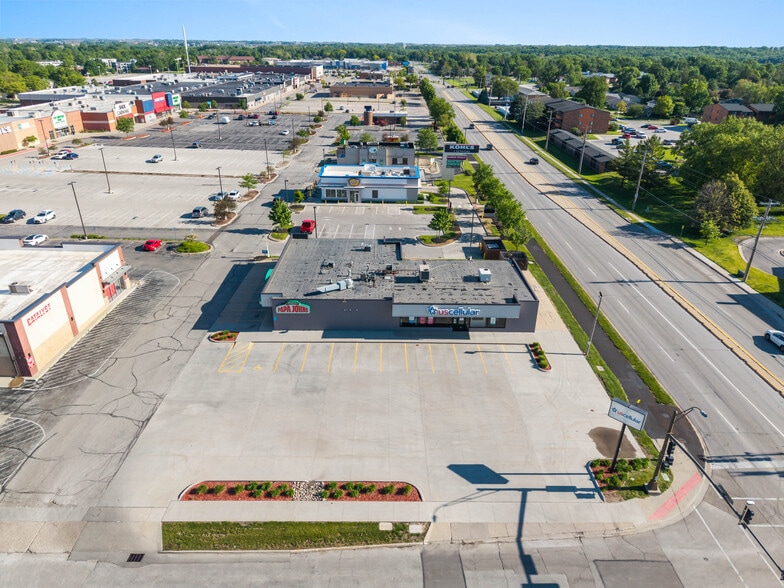 More Photos Of 705-711 24th St, Ames General Retail For Lease