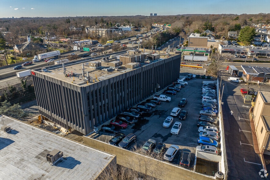 More Photos Of 99 Powerhouse Rd, Roslyn Heights Office Residential For Lease