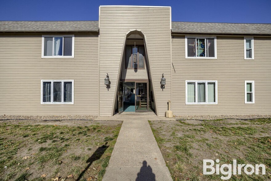 More Photos Of 633 E 10th St, York Apartments For Sale