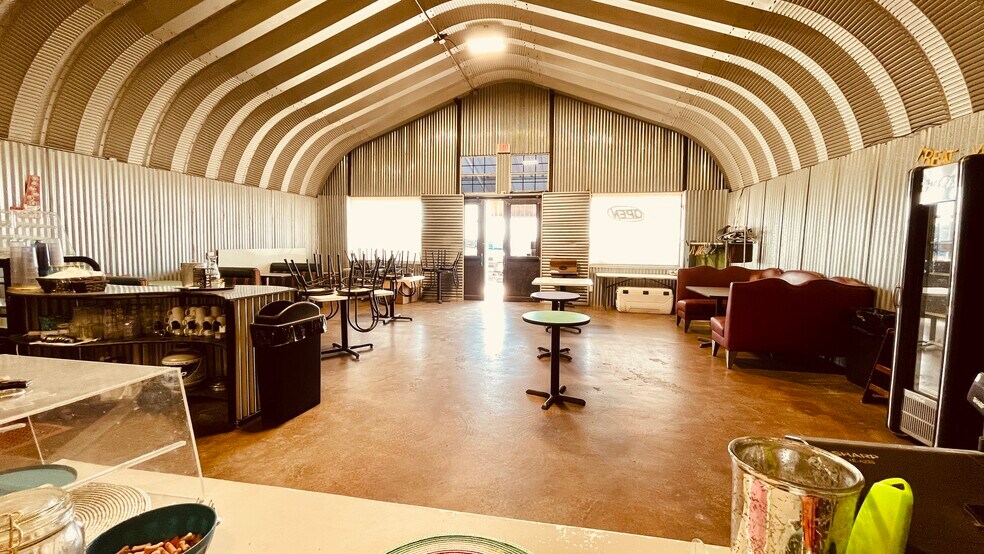 More Photos Of 1613 W San Antonio St, Marfa Specialty For Sale