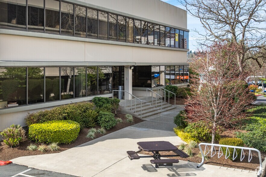 More Photos Of 115 NE 100th St, Seattle Office For Lease