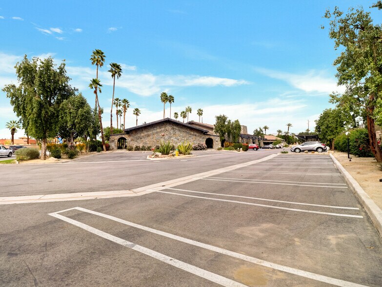 More Photos Of 40004 Cook St, Palm Desert Medical For Lease