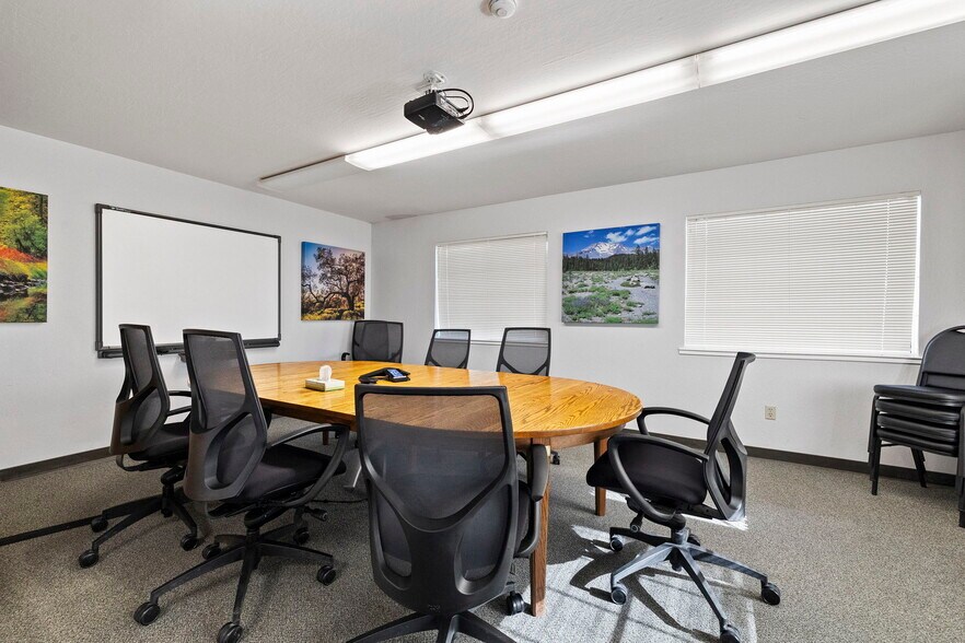 More Photos Of 21663 Brian Ln, Sonora Office Residential For Lease