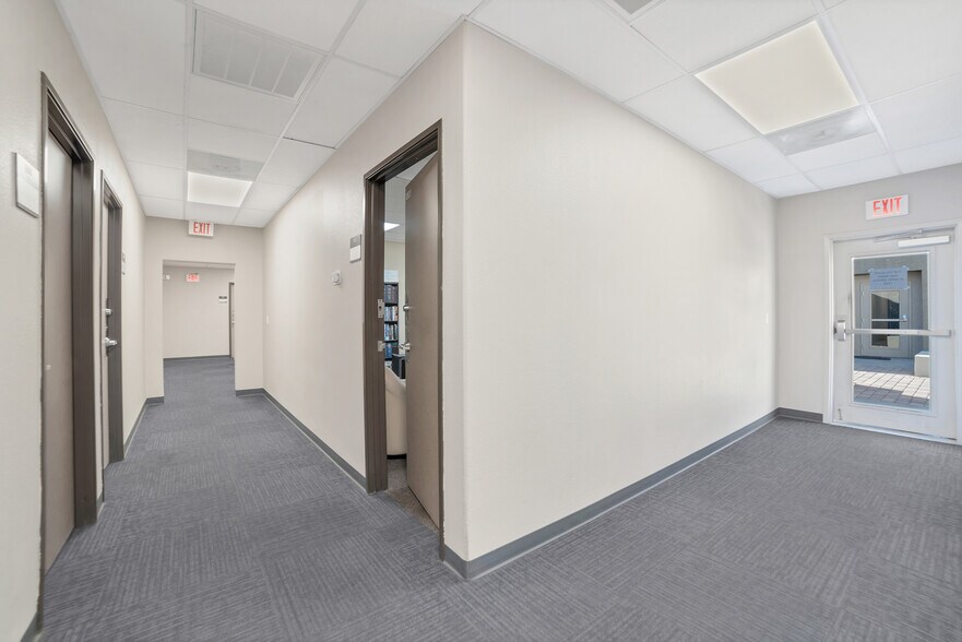 More Photos Of 2441 Tech Center Ct, Las Vegas Medical For Sale