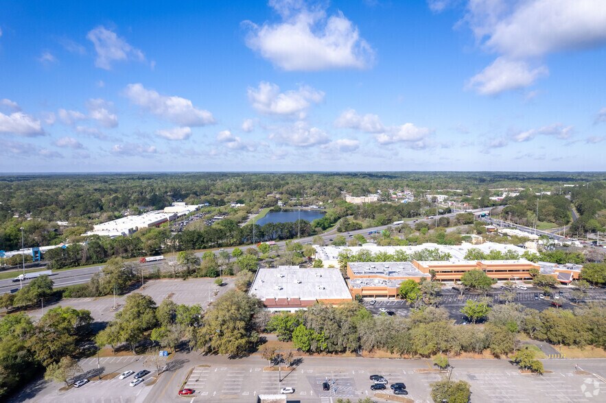 More Photos Of 6711 W Newberry Rd, Gainesville Department Store For Sale