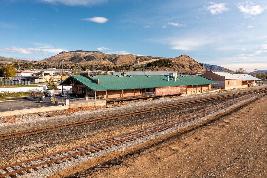 More Photos Of 1 Vineyard Way, Wenatchee Specialty For Sale