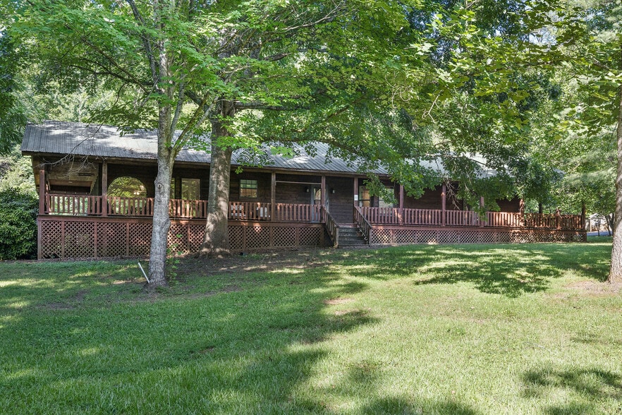 More Photos Of 10360 AL-227, Albertville Specialty For Sale