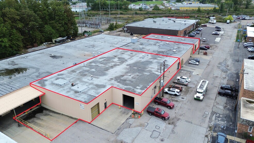 Primary Photo Of 33220-33250 Lakeland Blvd, Eastlake Warehouse For Lease