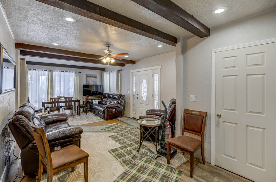 More Photos Of 305 N 3rd St, Mccall Freestanding For Sale