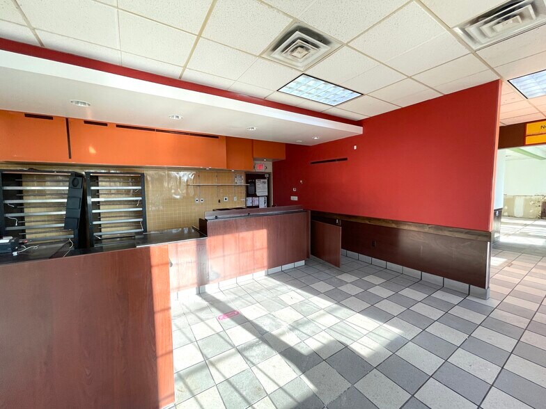 More Photos Of 1989-2001 Springfield Ave, Maplewood Freestanding For Sale