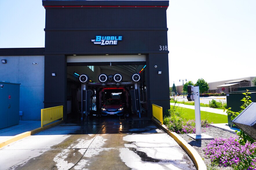 More Photos Of 318 W Shannon Pky, Visalia Carwash For Sale