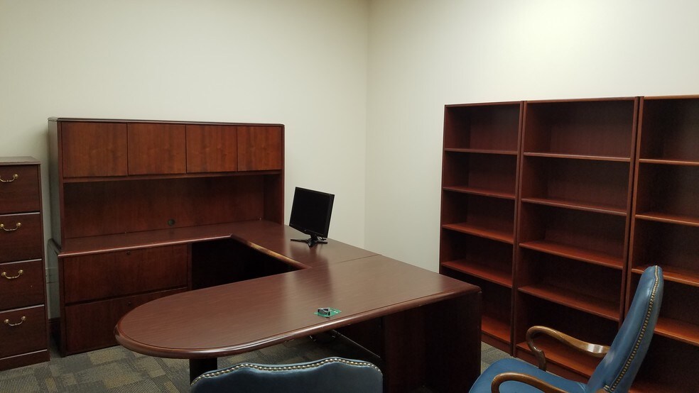 More Photos Of 5700 W Chandler Blvd, Chandler Coworking Space