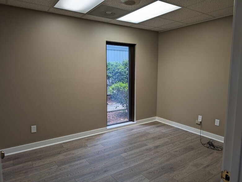 More Photos Of 1100 Logger Ct, Raleigh Office For Lease