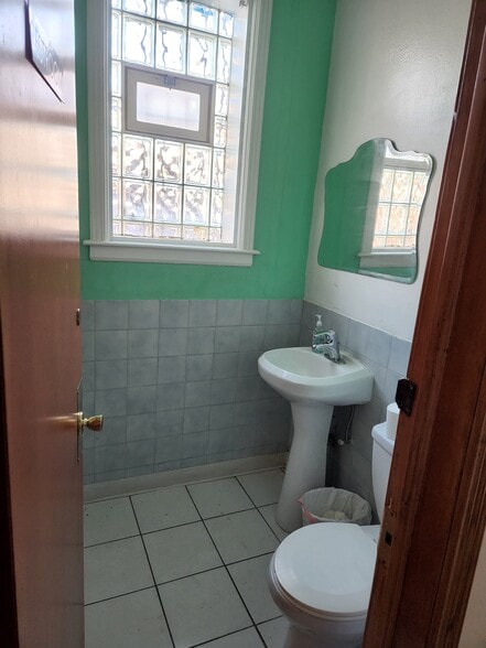 More Photos Of 6235 S Kedzie Ave, Chicago Skilled Nursing Facility For Sale