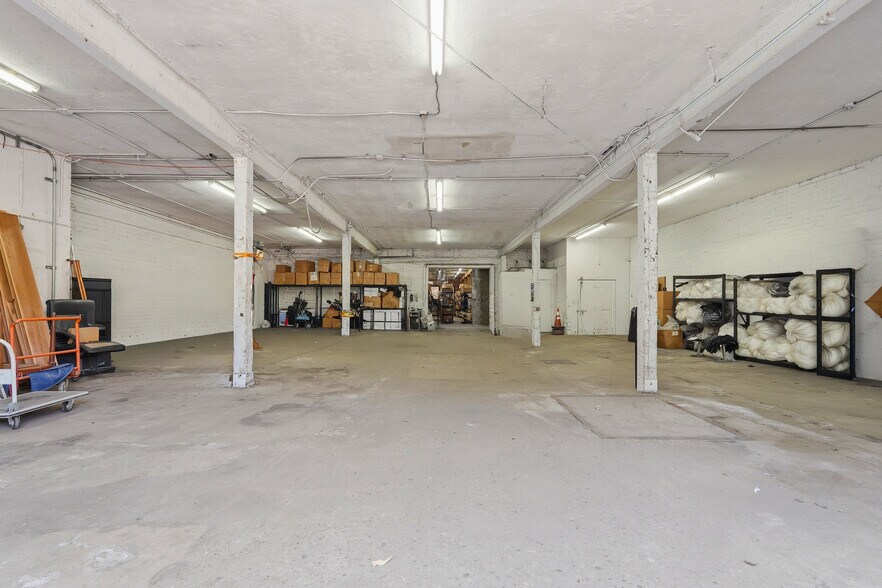 More Photos Of 714 Ducommun St, Los Angeles Manufacturing For Lease
