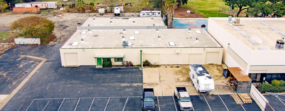 Primary Photo Of 1415 Palomares St, La Verne Warehouse For Lease