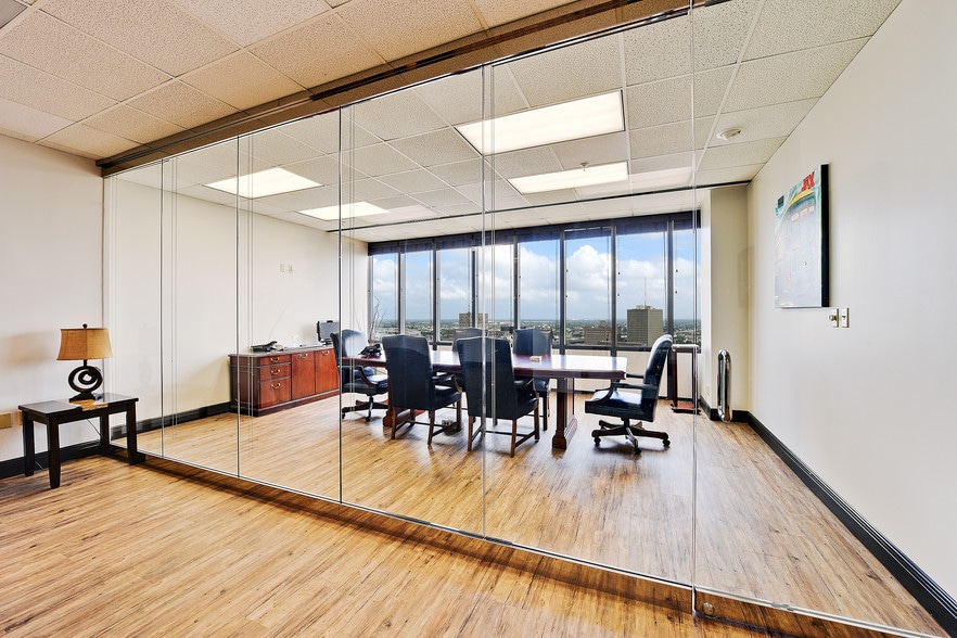 More Photos Of 1340 Poydras St, New Orleans Office For Lease