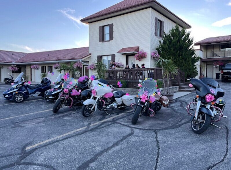 More Photos Of 8500 Road 164, Listowel Hotel For Sale