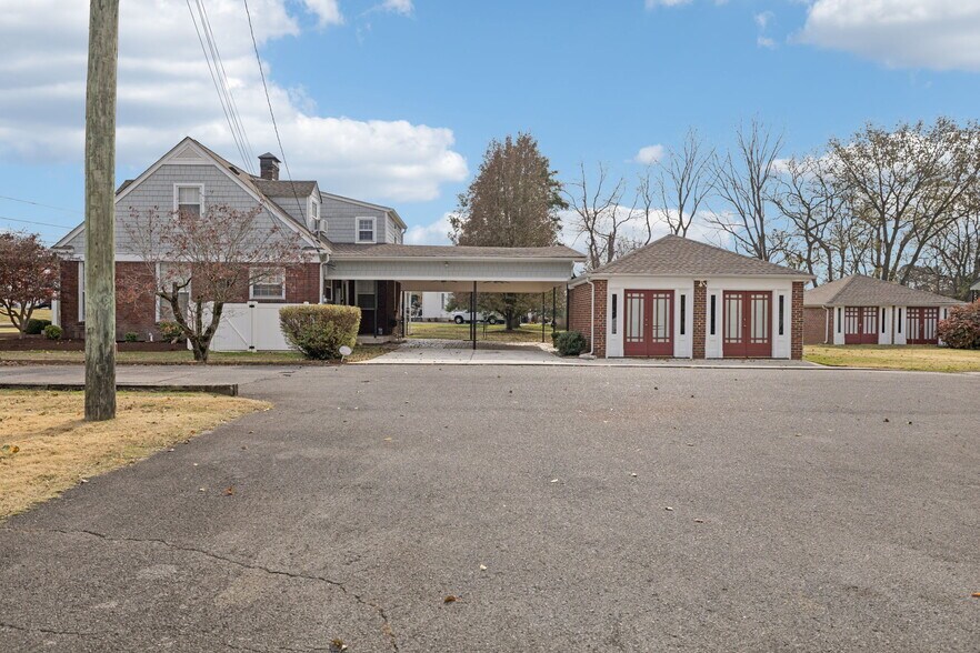 More Photos Of 502 Hazelwood Dr, Smyrna Loft Creative Space For Lease