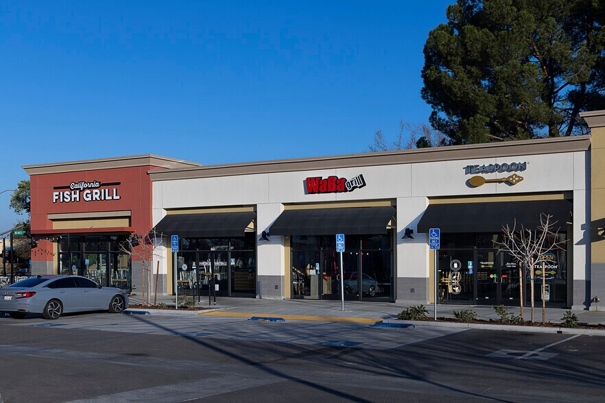 More Photos Of 5190 Stockdale Hwy, Bakersfield General Retail For Lease