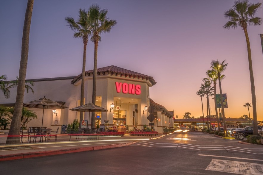 More Photos Of 911-989 Lomas Santa Fe Dr, Solana Beach Unknown For Lease