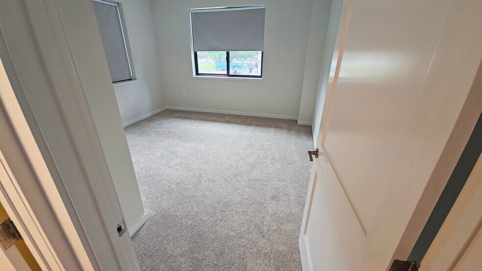 More Photos Of 700 Red Table dr, Gypsum Apartments For Sale